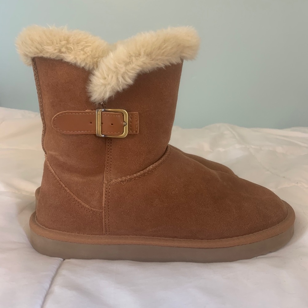 “Ugg” Like Boots